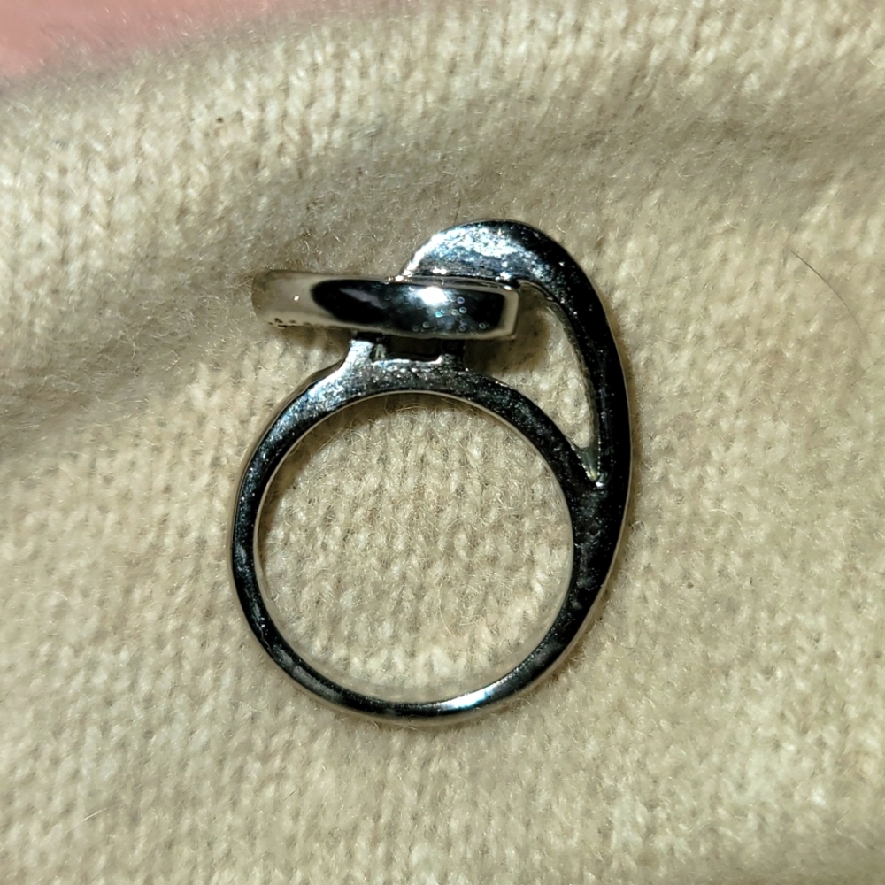 Lia Sophia Silver Tone heart Ring with 27 Crystals. Size 6.5 Vintage - Picture 9 of 11